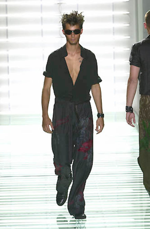 GUCCI by TOM FORD 2001 XL Pantalones de karate de pierna ancha de seda bordados con dragón negro