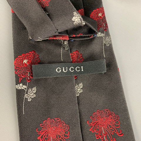 GUCCI by Tom Ford Black & Red Chrysanthemum Embroidered Silk Neck Tie