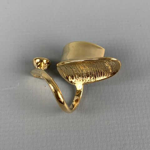 ON AURA TOUT VU PARIS Yellow Tone Metal Crystal Fingernail Ring