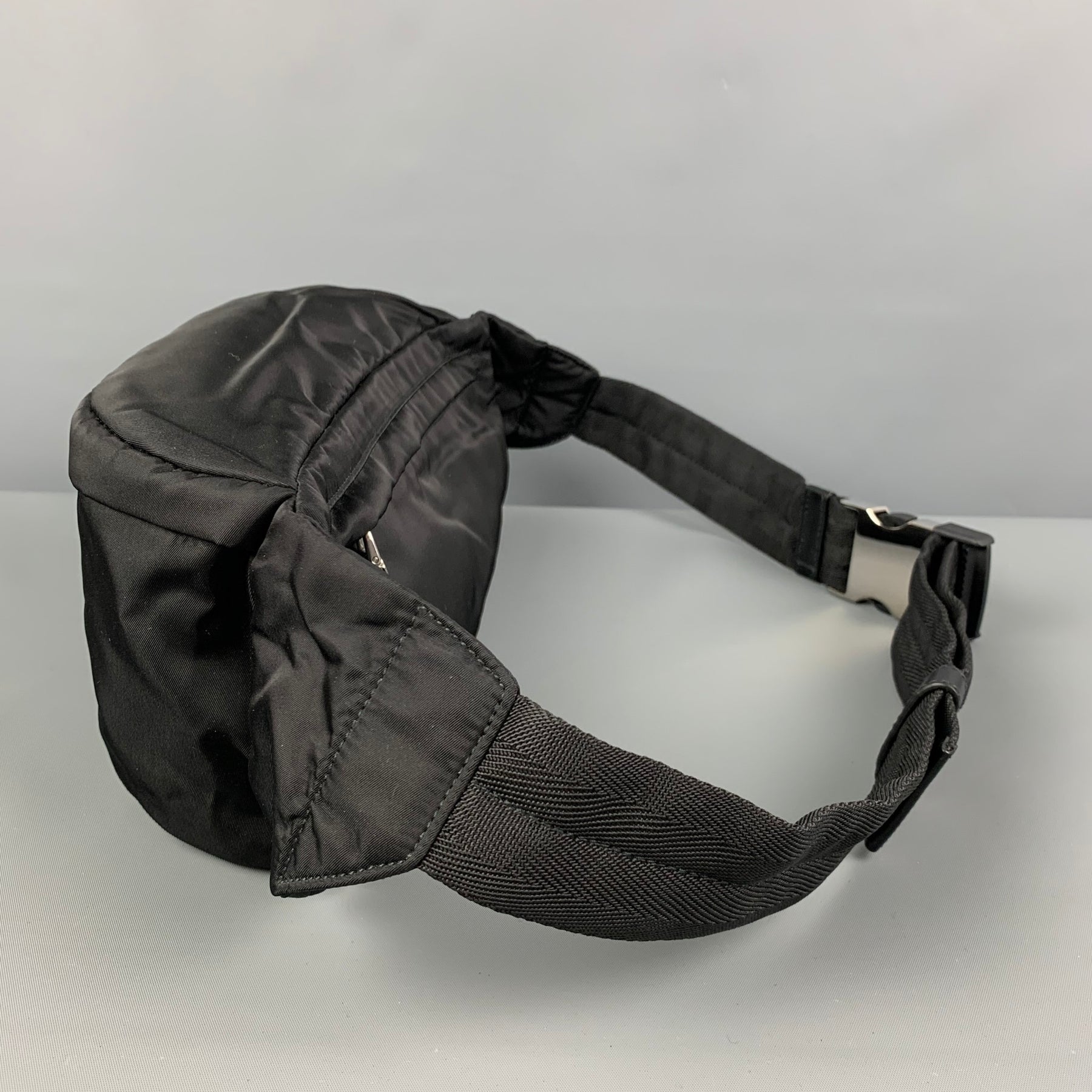 Belt bag Prada Black in Polyester - 36766133