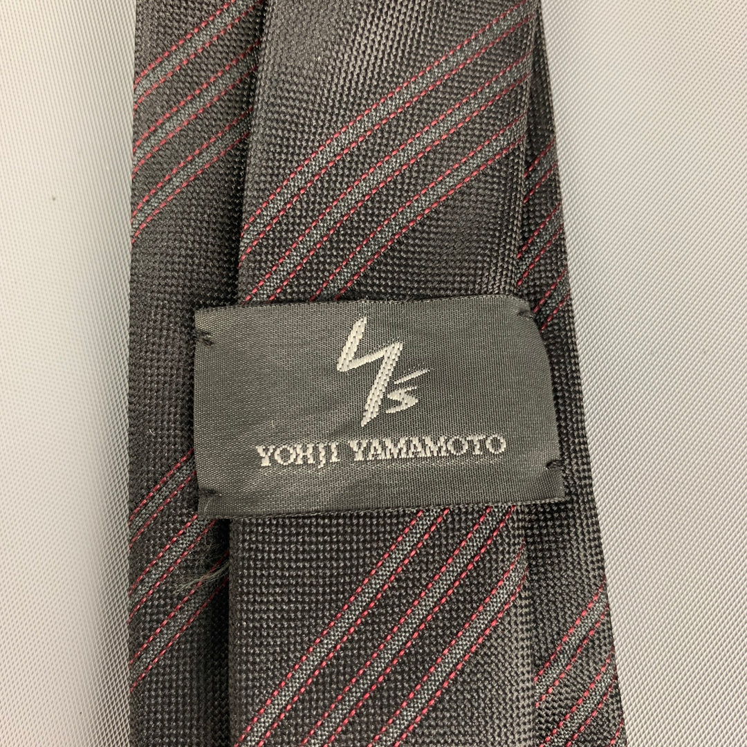 YOHJI YAMAMOTO Black Red Diagonal Stripe Silk Tie