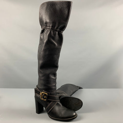 DOLCE &amp; GABBANA Talla 10 Botas con correa en el tobillo de cuero negro con grano de guijarro