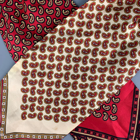 VINTAGE Red Beige Paisley Reversible Ascot