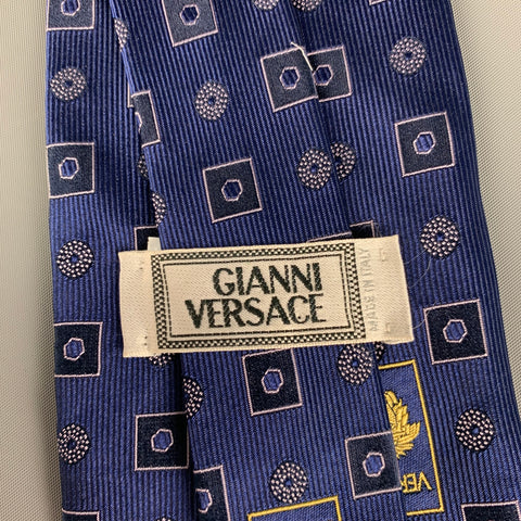 GIANNI VERSACE Cravate en soie à imprimé carré noir marine