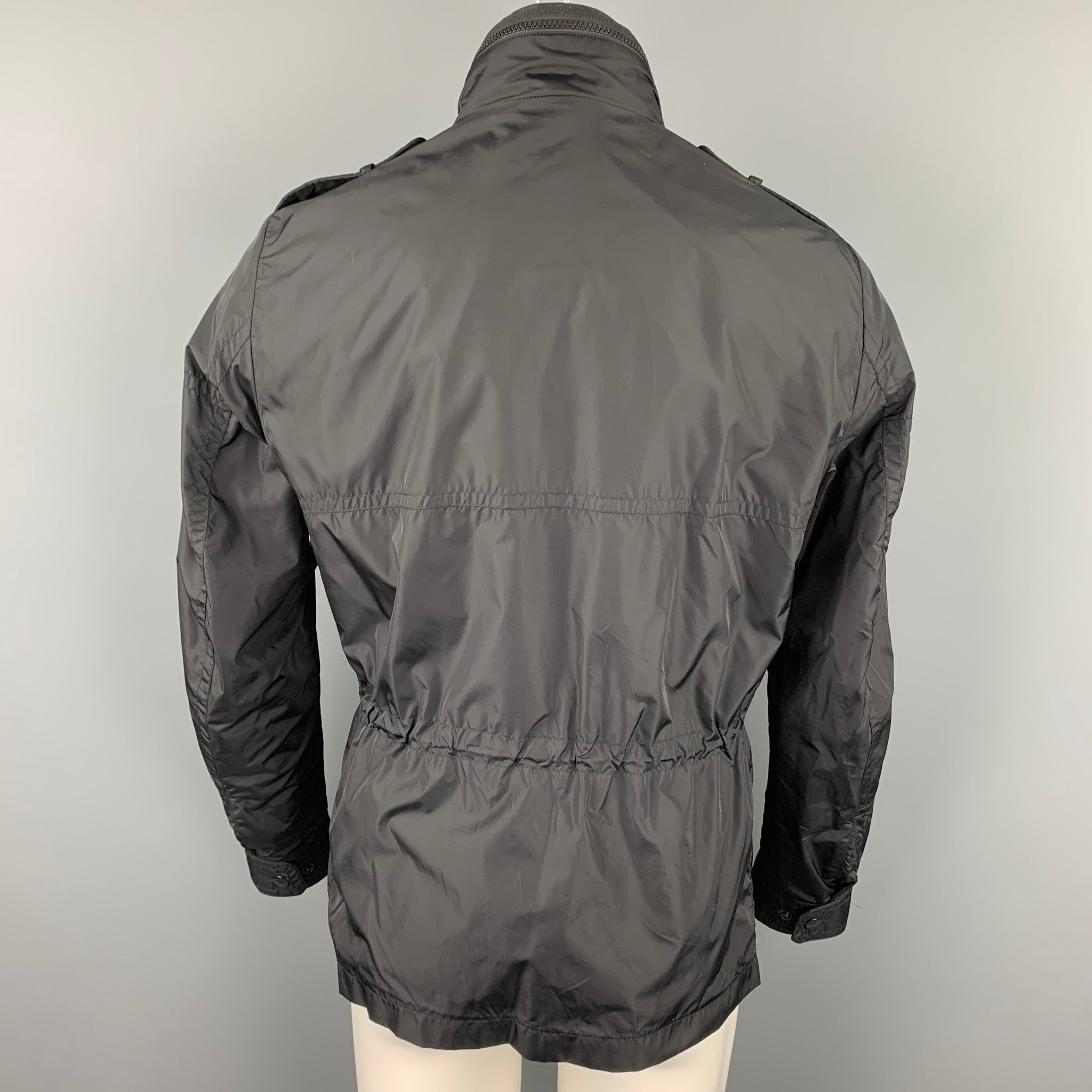 関税込 MONCLER ROQUES HOODED JACKET MONCLER Size L Black Polyamide Hooded Jacket – Sui Generis