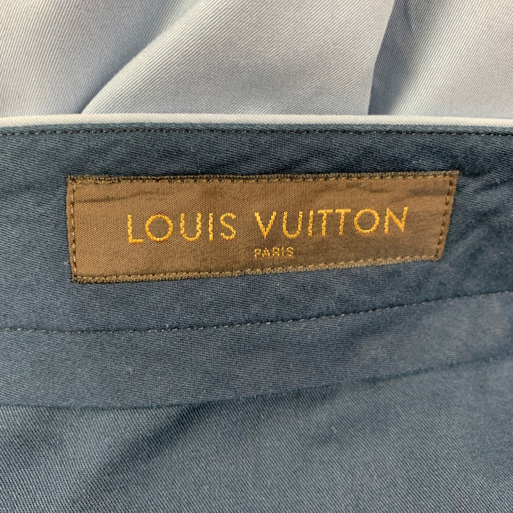 LOUIS VUITTON Taille 36 Pantalon habillé en coton bleu clair avec braguette zippée
