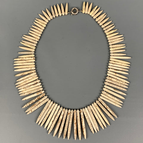 VINTAGE Collier Turquoise Buffle Blanc Crème
