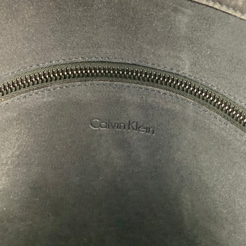 CALVIN KLEIN Sac messager en cuir suédé charbon de bois