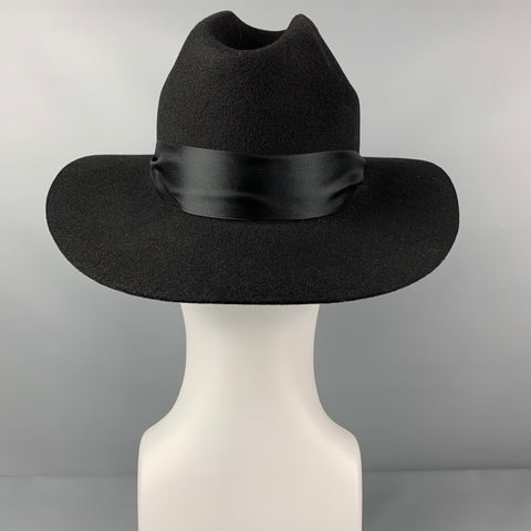 VAN PALMA Black Wool Hat