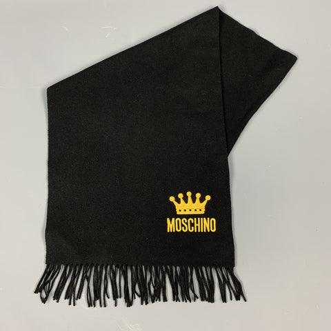 MOSCHINO Bufanda con flecos y logo de corona bordado en amarillo y lana negra