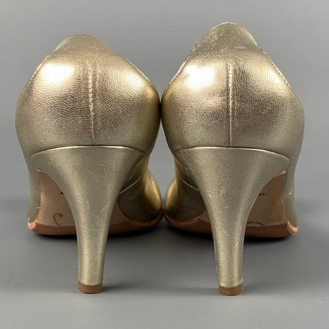 ROGER VIVIER Talla 6 Zapatos de tacón de cuero dorado