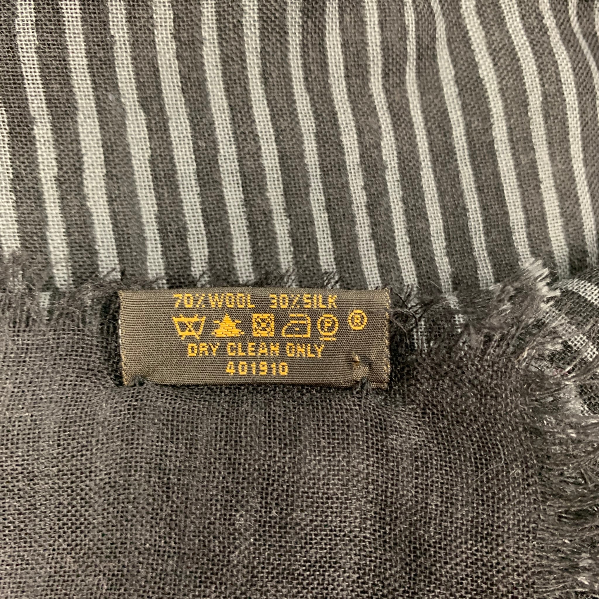 LOUIS VUITTON Black Grey Stripe Wool Silk Scarf – Sui Generis Designer  Consignment