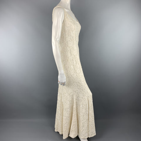 CARMEN MARC VALVO Size 4 Cream Beaded Lace Overlay Sleeveless Gown