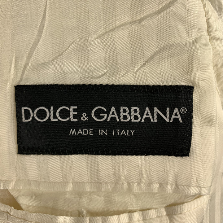 DOLCE &amp; GABBANA Taille 40 Manteau de sport en coton texturé crème / soie à revers en pointe