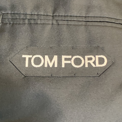 TOM FORD Size 46 Black Silk / Rayon Peak Lapel Single Button Tuxedo Long Sport Coat