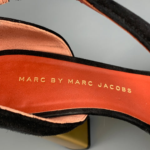 MARC by MARC JACOBS Talla 8 Zapatos de tacón de ante de cuero negro y dorado
