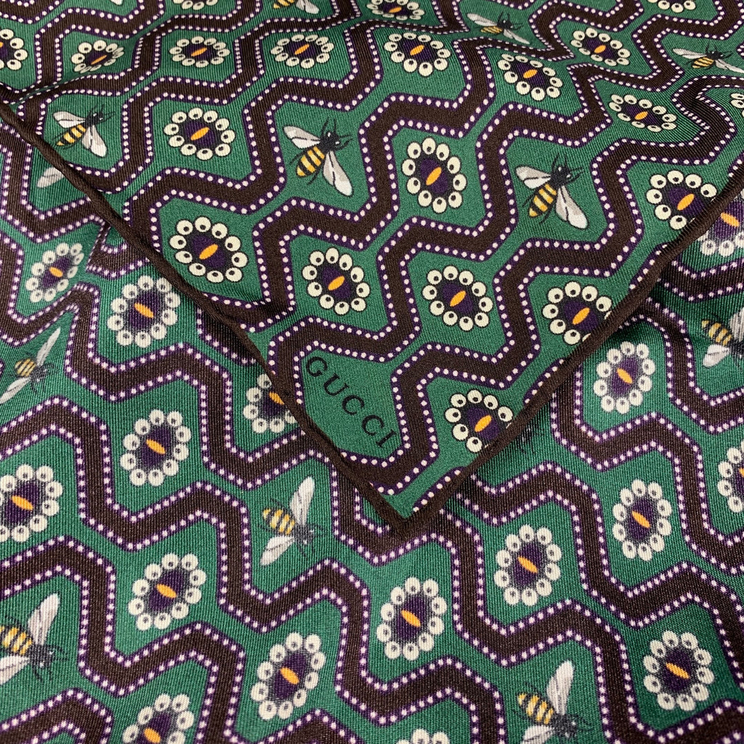 GUCCI Green & Brown Bee Print Silk Pocket Square