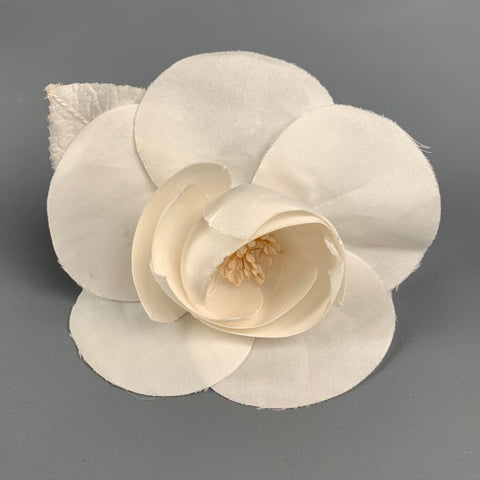 CHANEL White Silk Camelia Flower Brooch
