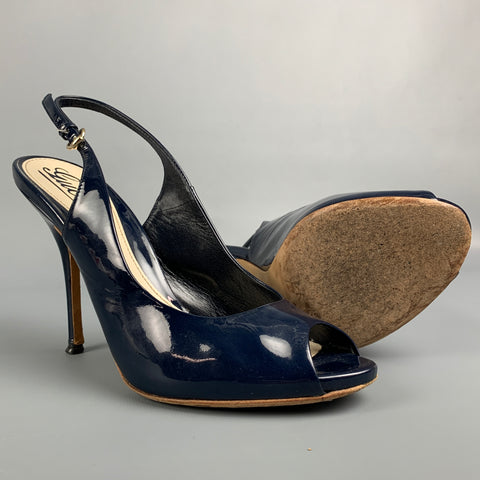 Zapatos de tacón con tira trasera de charol azul marino GUCCI talla 8