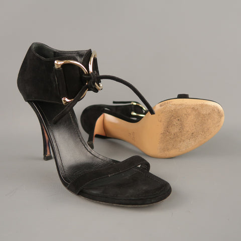GUCCI Talla 10 Sandalias con correa en el tobillo atadas con lazos en D dorados y gruesos de ante negro