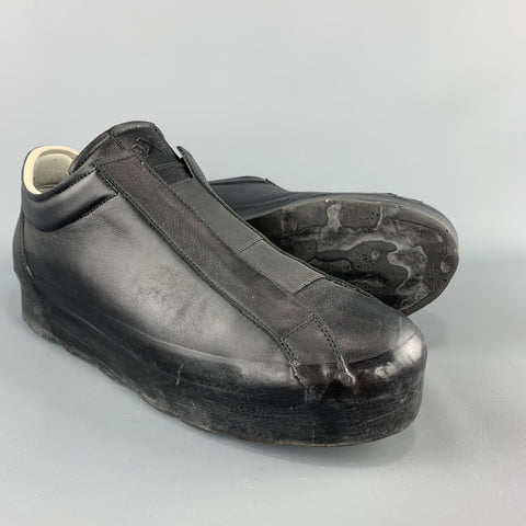 O.X.S. RUBBER SOUL Size 10 Black Leather Slip On Sneakers