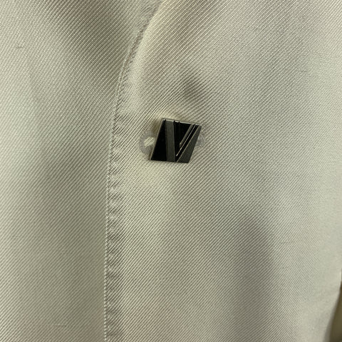 VERSACE -COLLECTION Taille de poitrine 44 Manteau de sport à revers en soie texturée blanc cassé