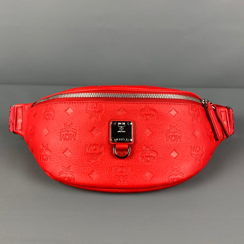 Sac ceinture en cuir monogramme embossé rouge MCM