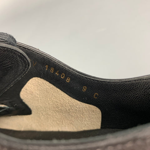 SALVATORE FERRAGAMO Talla 9 Cordones de punta de cuero negro