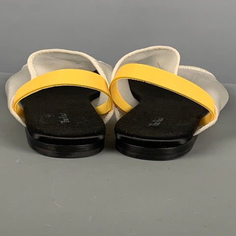 THE ROW Zapatos planos transparentes con tira trasera en seda de viscosa y color crema y negro, talla 7,5