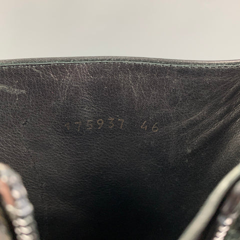 YVES SAINT LAURENT Talla 13 Botas Johnny con punta de ala de cuero perforado negro