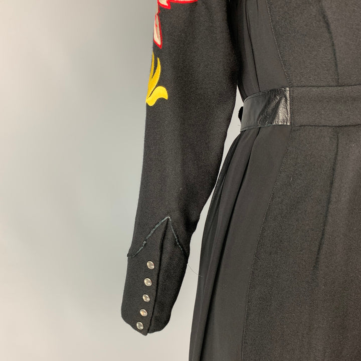 CHRISTIAN DADA Taille XS Robe à boutons-pression brodés en laine multicolore noire