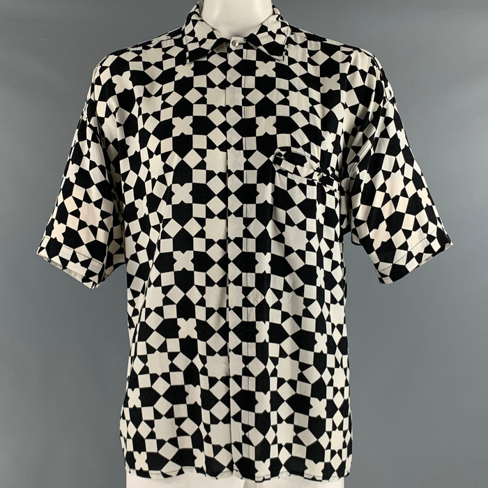 VERSUS by GIANNI VERSACE Size M Black White Geometric Rayon Short Sleeve Shirt