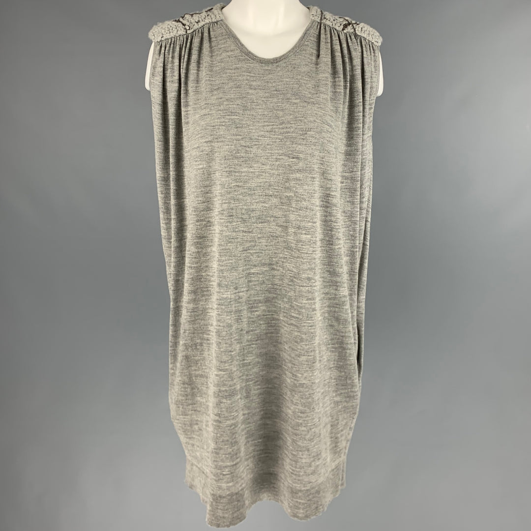 BALMAIN Size 6 Grey Wool Chain V-Neck Dress