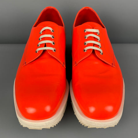 PRADA Taille 9 Chaussures à lacets en cuir blanc orange