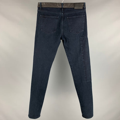 MCQ by ALEXANDER MCQUEEN Talla 32 Vaqueros de algodón desgastados azul marino