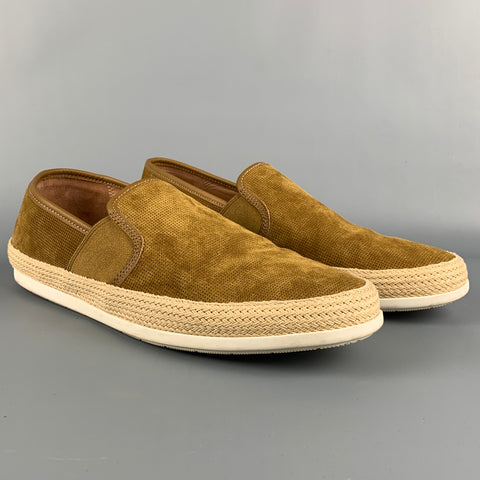 VINCE Talla 10.5 Mocasines sin cordones de ante perforados beige