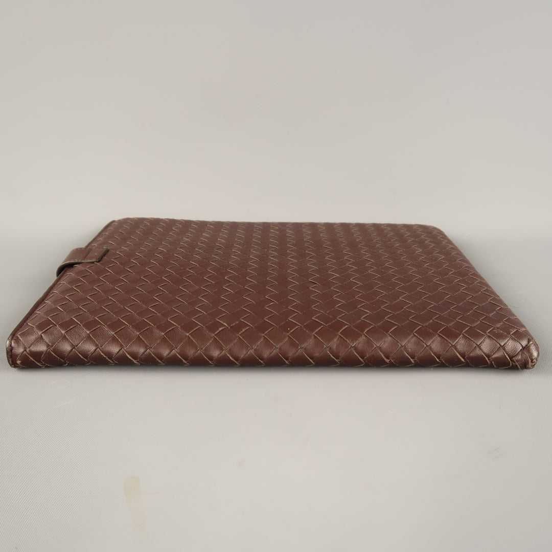 BOTTEGA VENETA Étui pour tablette en cuir tressé intrecciato marron pour iPad 