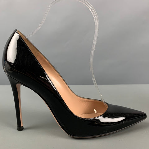 GIANVITO ROSSI Talla 7.5 Zapatos de salón clásicos de charol negro