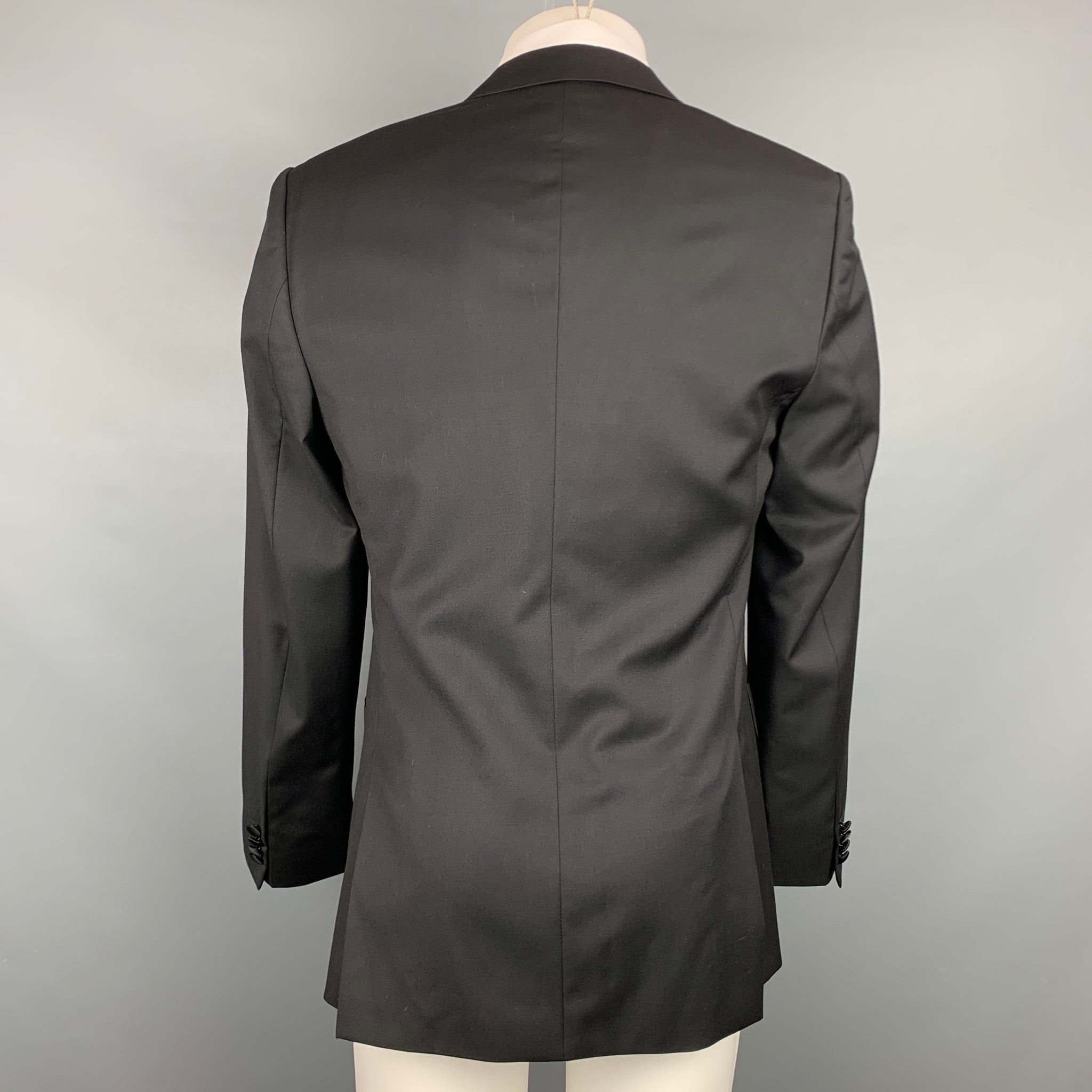 HUGO BOSS Super 120 Size 42 Regular Black Wool Notch Lapel Sport Coat Sui Generis Designer Consignment