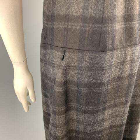 AKRIS Size 10 Grey Plaid Wool / Angora Cap Sleeve Shift Dress