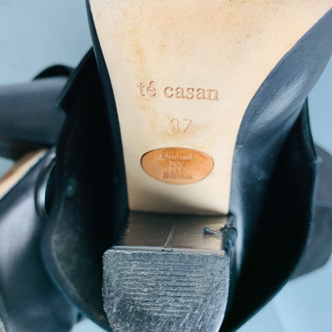 TE' CASAN Taille 7 Bottes à enfiler en daim noir avec matériaux mélangés