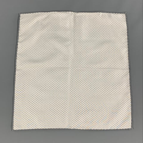 BRUNELLO CUCINELLI Pañuelo de bolsillo de algodón de seda con lunares gris claro color crema