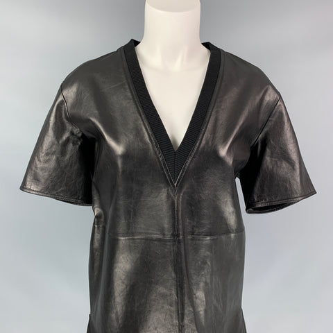 GIVENCHY 2017 Talla M Blusa extragrande con cuello en V y piel de cordero negra