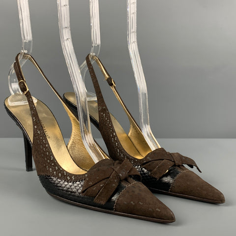 DOLCE &amp; GABBANA Zapatos de salón con lazo y tira trasera de ante marrón talla 7