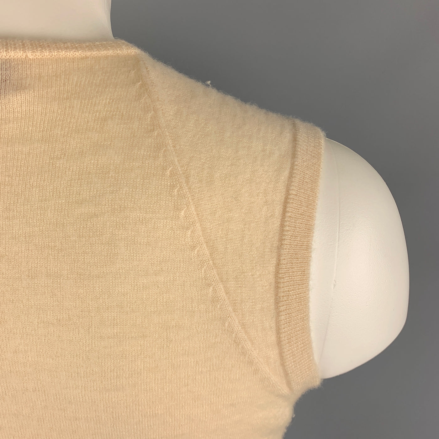 SHIPLEY and HALMOS Size M Cream Cable Knit Cashmere Sweater Vest