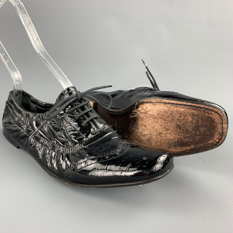 MIU MIU Zapatos Oxford de charol perforado negro talla 7.5