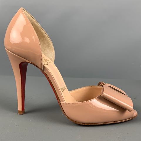 CHRISTIAN LOUBOUTIN Talla 6 Bombas D'Orsay de charol beige nude