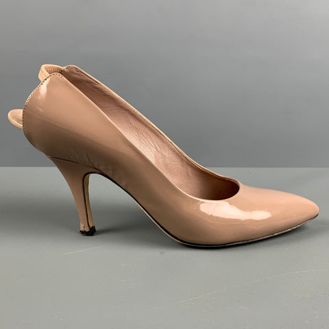 MARC JACOBS Zapatos de tacón con tira trasera en charol color topo talla 8