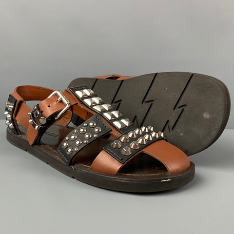 PRADA SS 18 Taille 11 Sandales à lanières en cuir cloutées marron noir