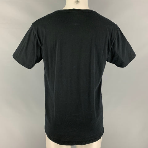 GUCCI Size M Black & White Logo Cotton Short Sleeve T-shirt